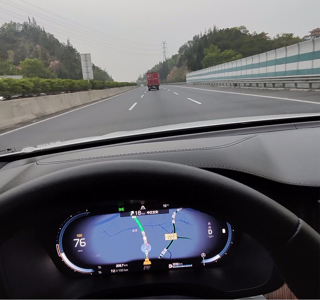 沃尔沃xc60和xc60t8驾驶感受,这车你会开吗