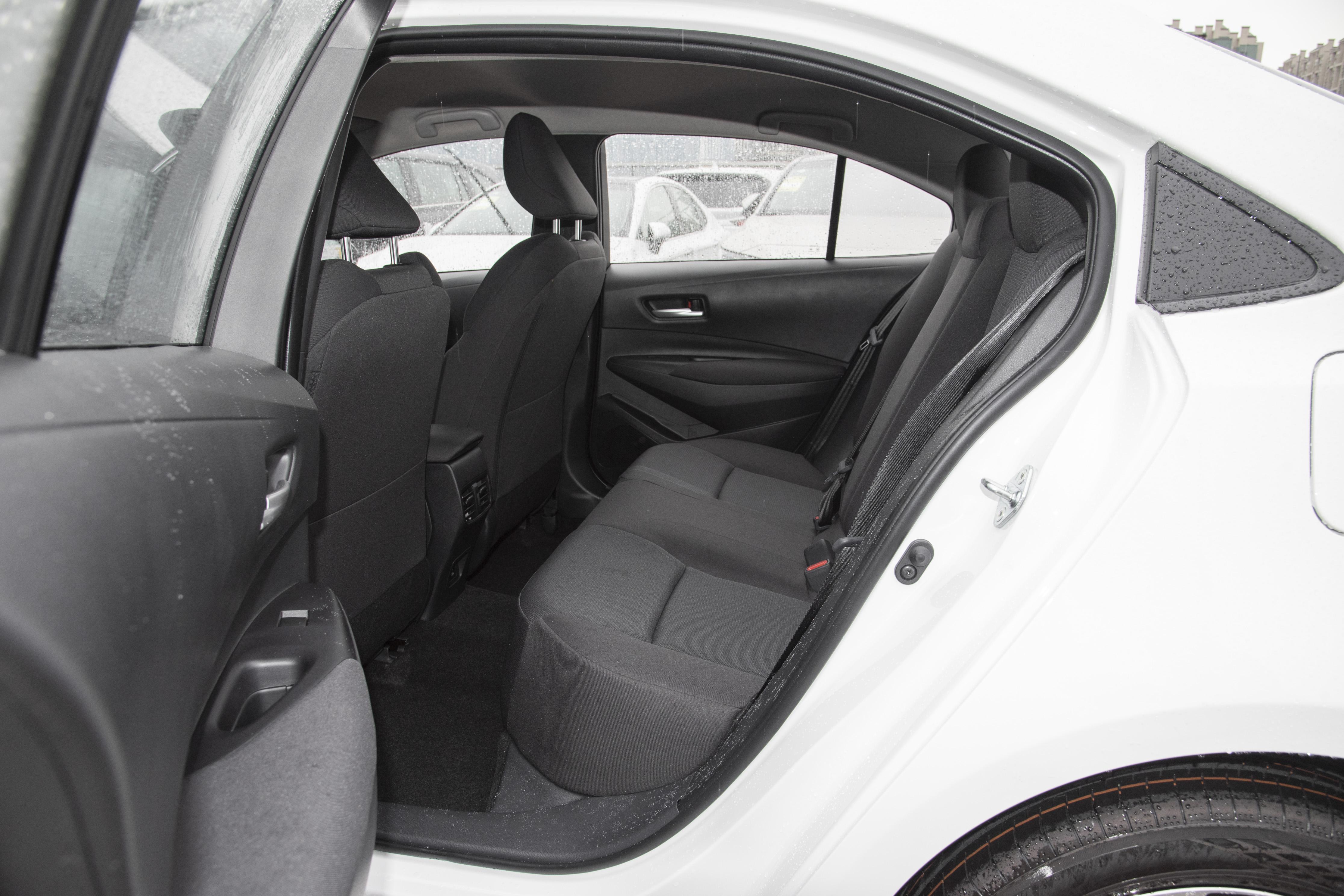 伊兰特朗逸轩逸哪款优惠最多,北京现代伊兰特和丰田雷凌哪个好