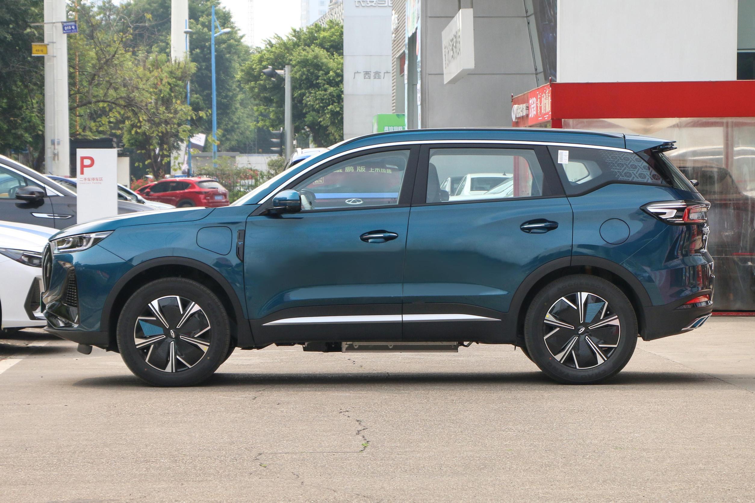 吉利豪越l2020款七座顶配功能,吉利豪越l2023款七座顶配测试