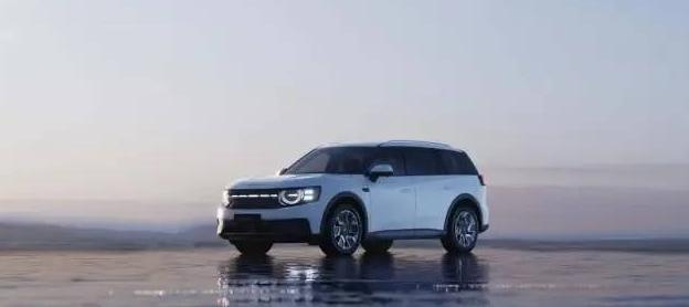 自游家nv增程版底盘,小牛自游家nv轿跑版专利图曝光