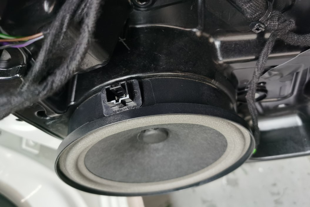 奔驰a级汽车音响调节最佳效果,奔驰a级改装amg声浪