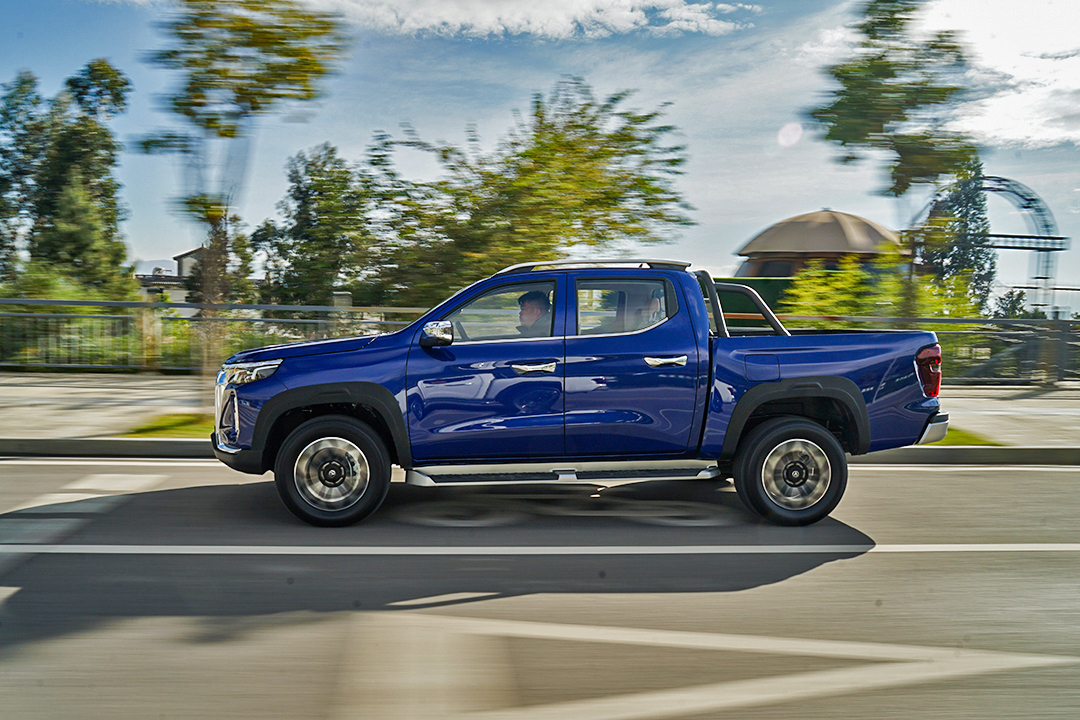 长安皮卡览拓者白色试驾视频,长安览拓者皮卡试驾