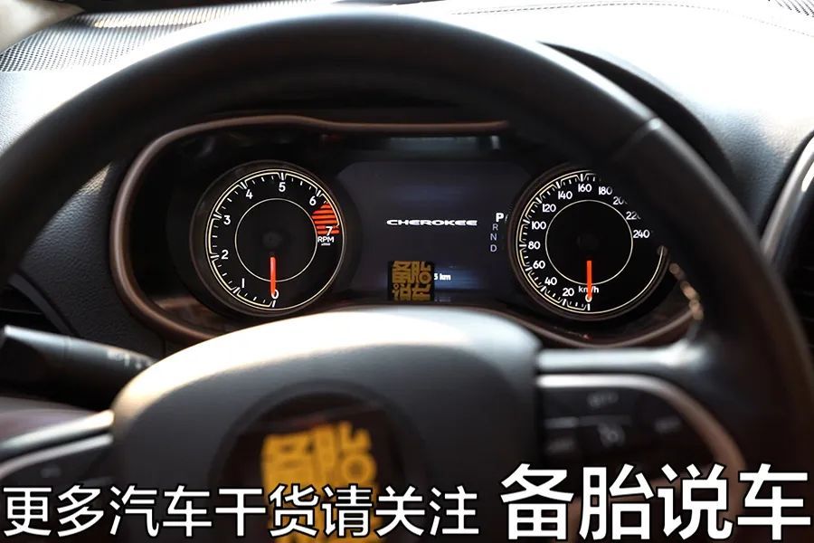 自动挡停车熄火启动正确步骤,自动挡脚刹正确启动和停车步骤