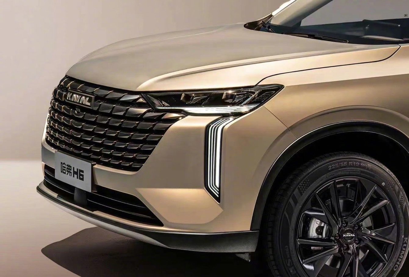 全新一代哈弗h6实车图曝光,哈弗h62017款2.0t蓝标智尚