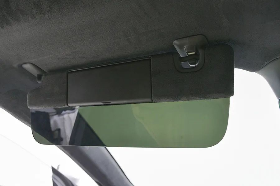 吉利银河e8半辐式方向盘怎么选,吉利银河e8龙腾版和汉ev