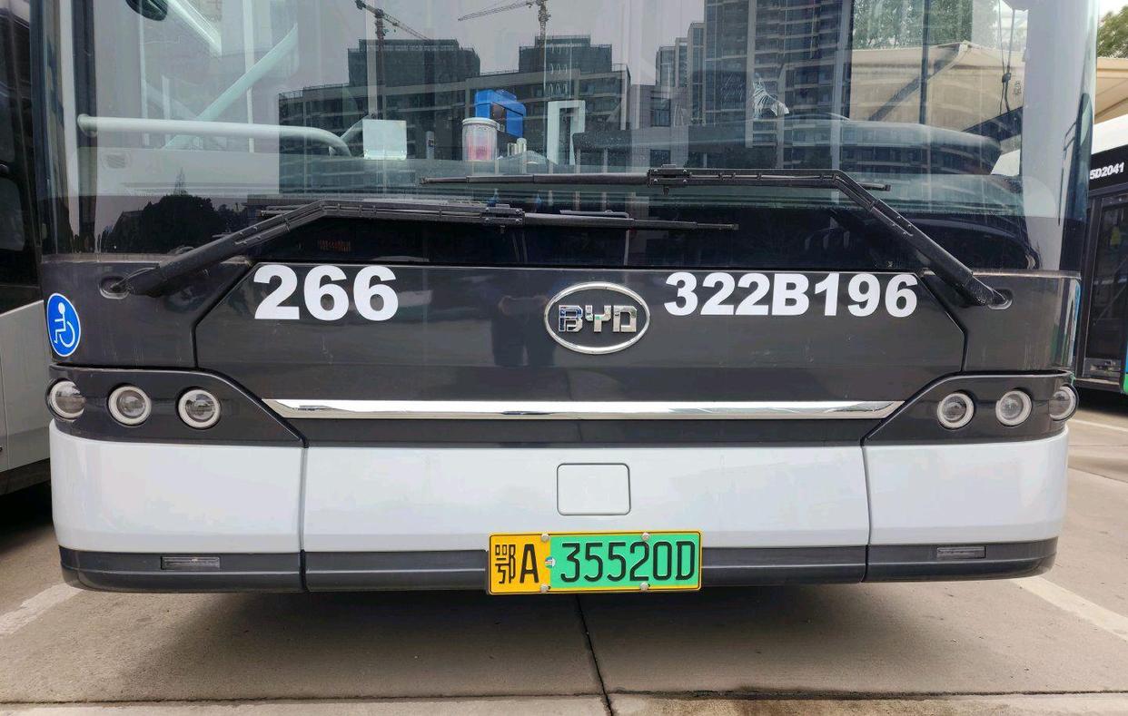 比亚迪大巴和宇通大巴哪个好些,比亚迪纯电汽车测评