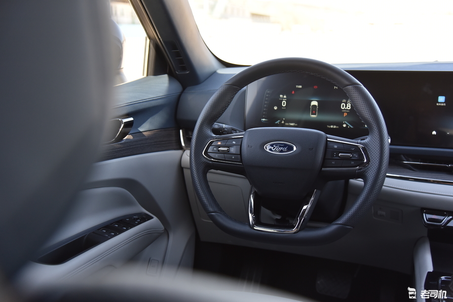 15万落地1.8t最强合资suv推荐,长安福特领睿2022新款suv体验