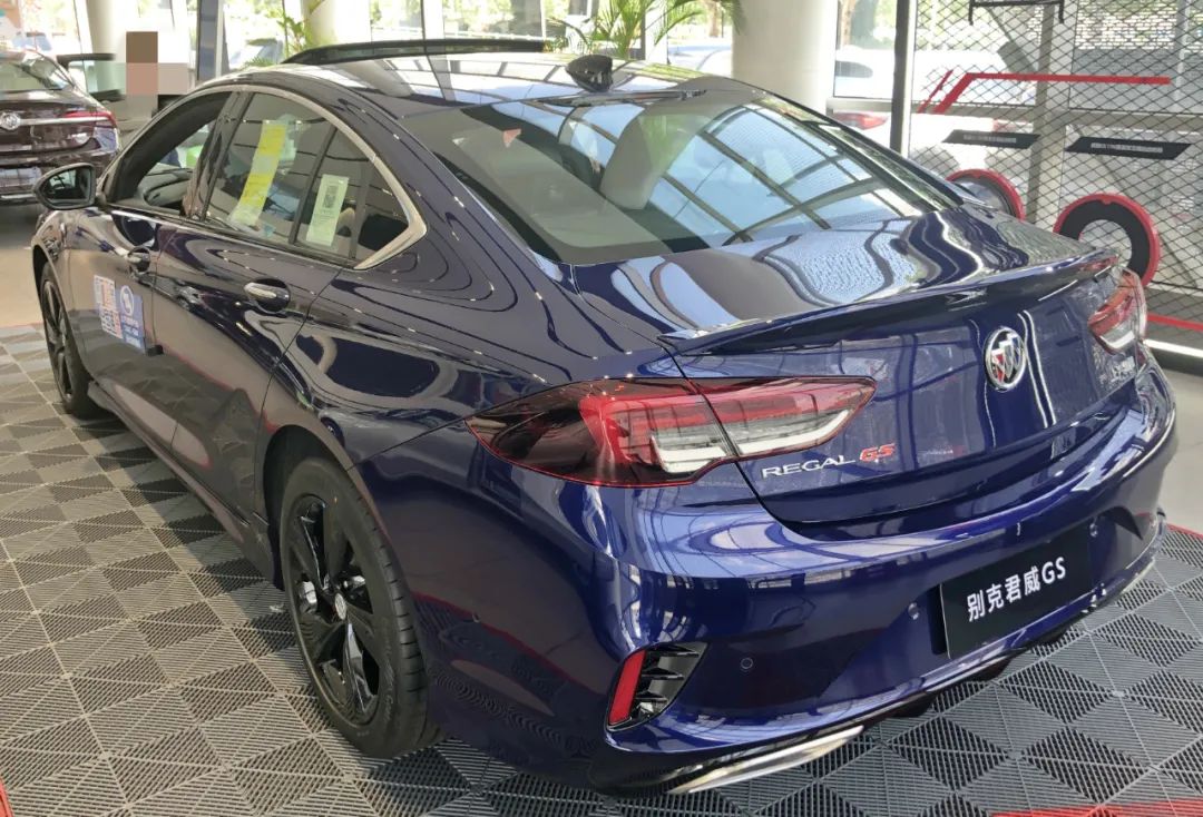 b级轿车探店,近距离探店看车体验国民家轿