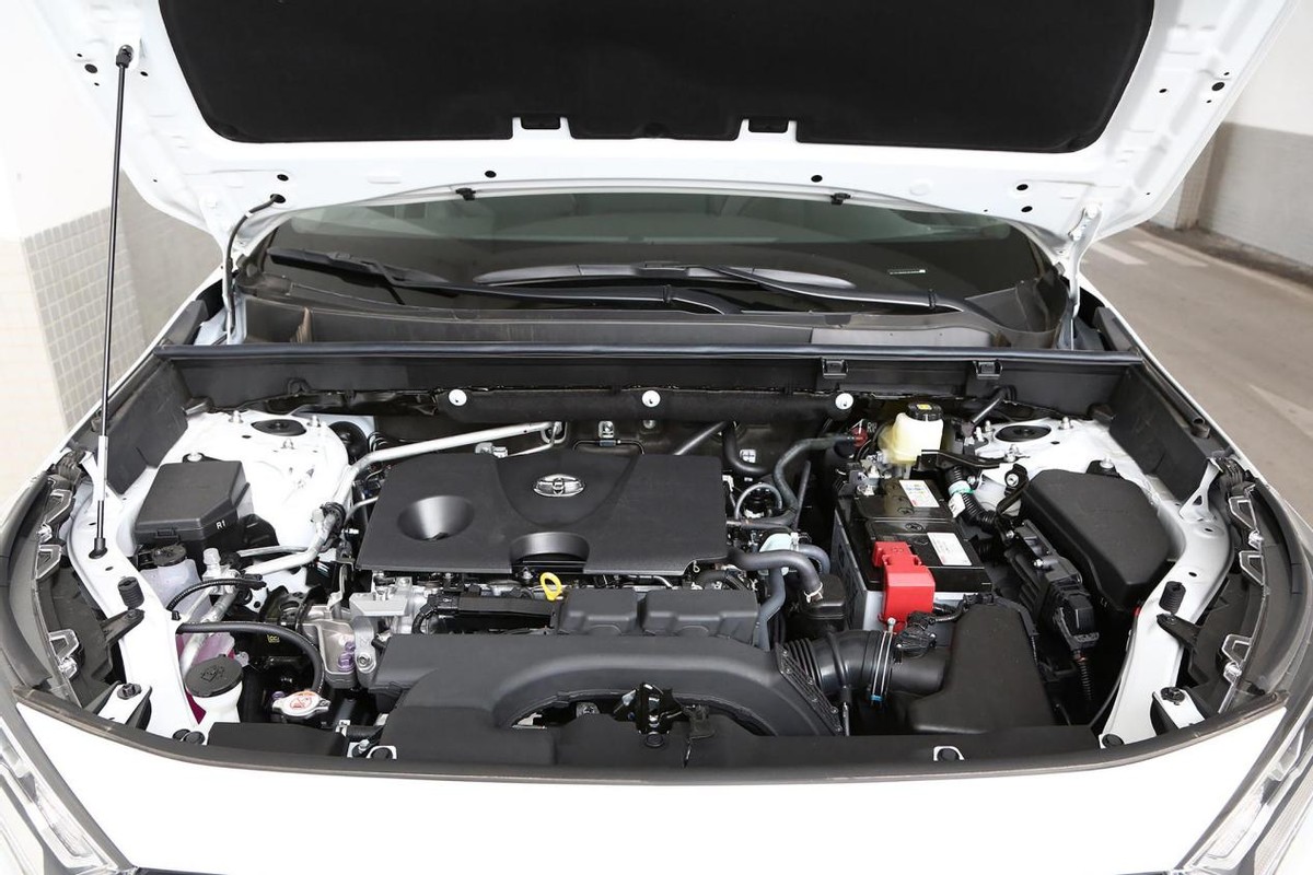 年销量超19万辆，17.58万起售，2种动力可选，解析丰田RAV4荣放