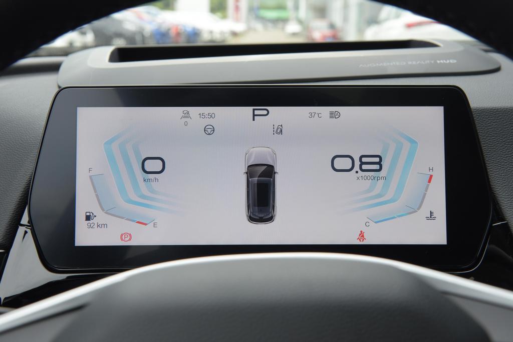 试过才知道，北京汽车魔方有噱头，更有看头｜壹体验。