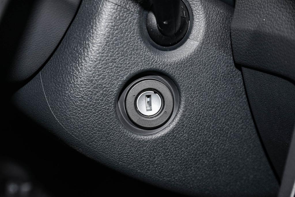 2022款经典大众桑塔纳,2022经典情怀版大众桑塔纳普桑