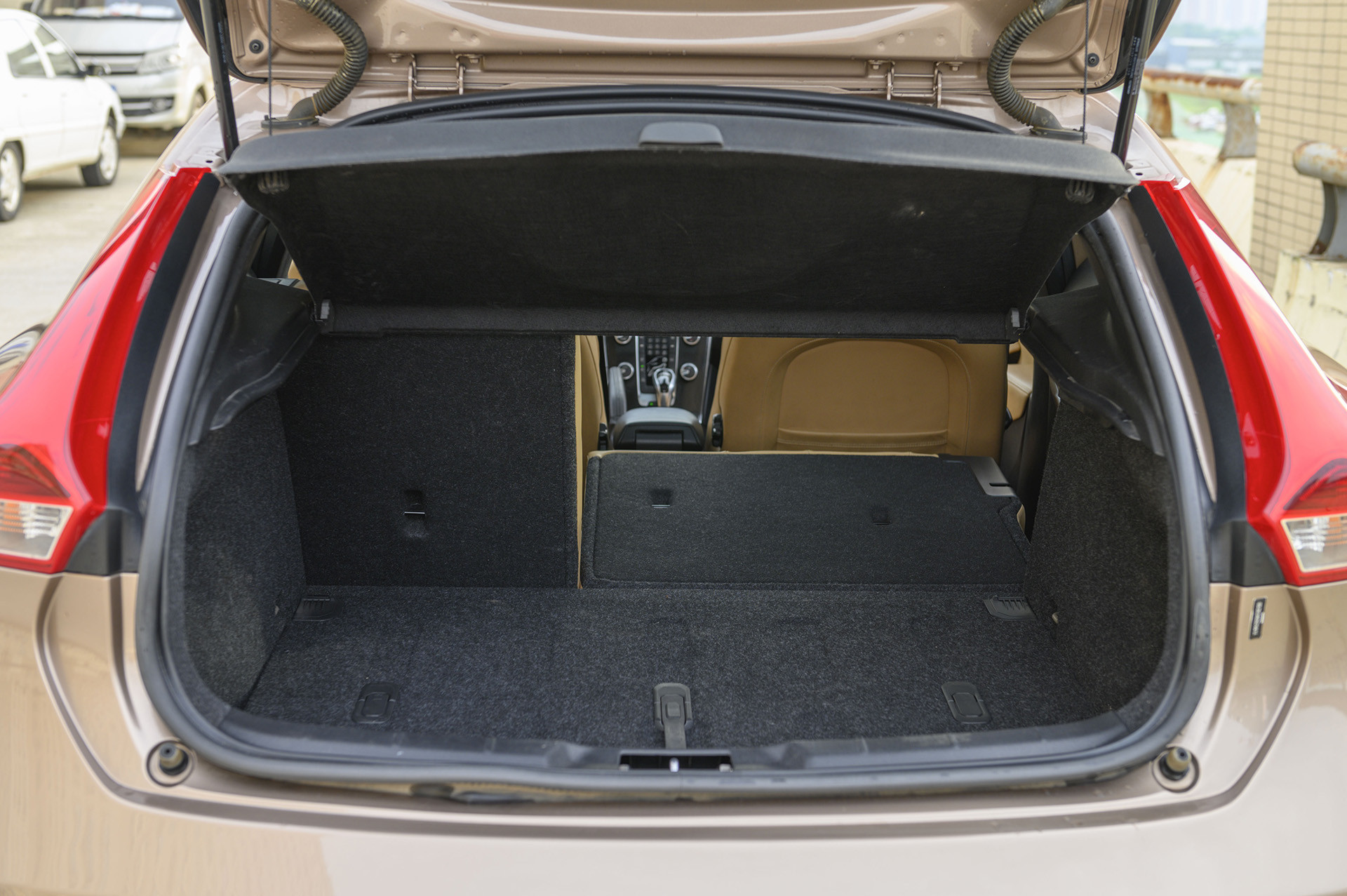 二手沃尔沃v40怎么选,v40沃尔沃二手多少钱