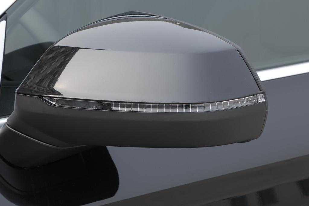 奥迪q5l落地多少钱,奥迪q5lsportback