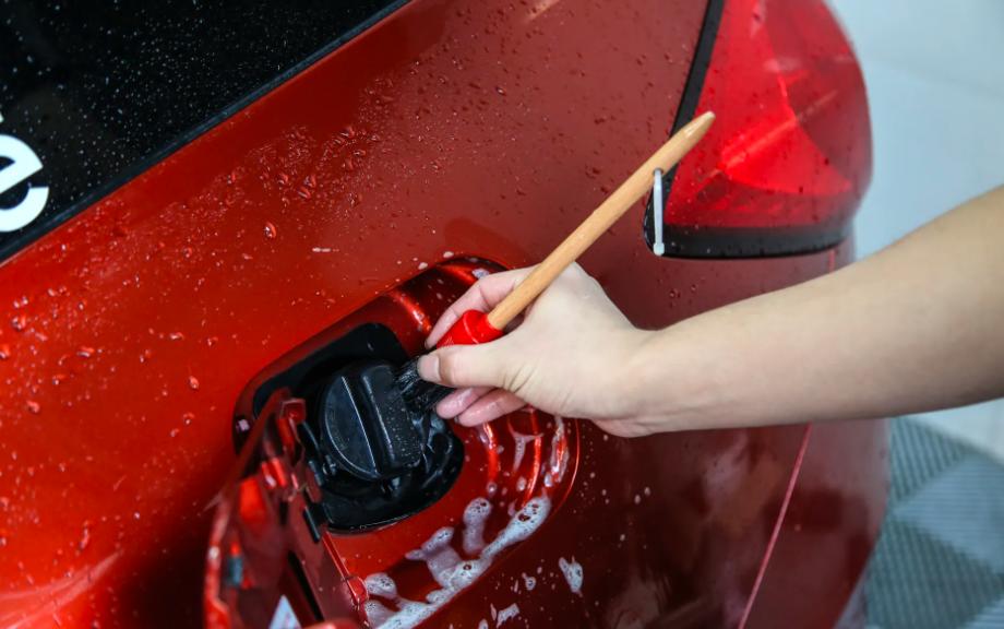 车加到了掺水的油怎么处理,加了掺水的汽油会有什么后果