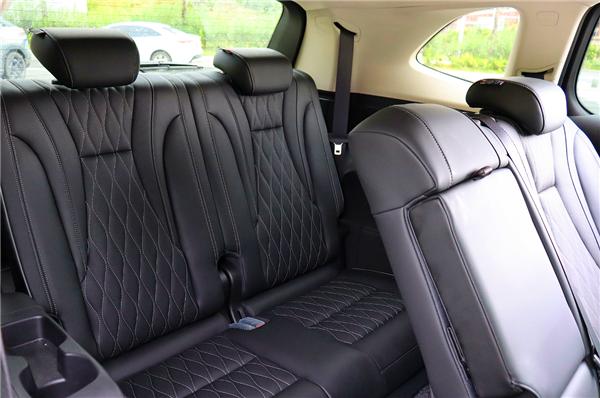 别克昂科威plus艾维亚深度试驾,2023款昂科威plusavenir艾维亚噪音