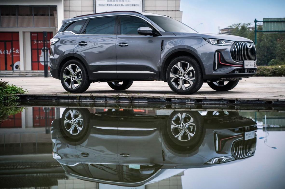 老款瑞虎7plus和全新一代对比,全新一代瑞虎7plus老款对比