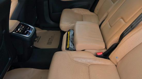 在纯电豪华SUV和XC90里选一个你选谁