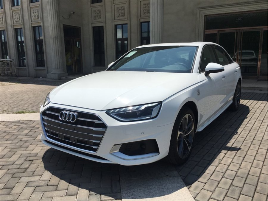 奥迪a4l40tfsi时尚动感试驾,奥迪a4l40tfsi深度评测