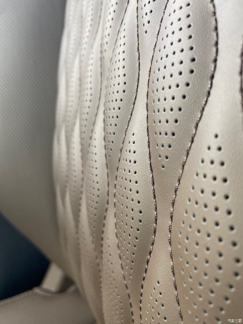 比亚迪汉白是珍珠白,比亚迪汉冰川蓝和白色