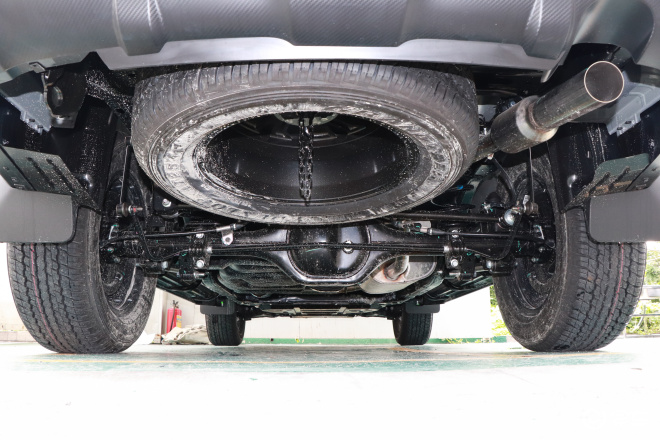 先做动平衡还是先做四轮定位,换轮胎做动平衡还是四轮定位