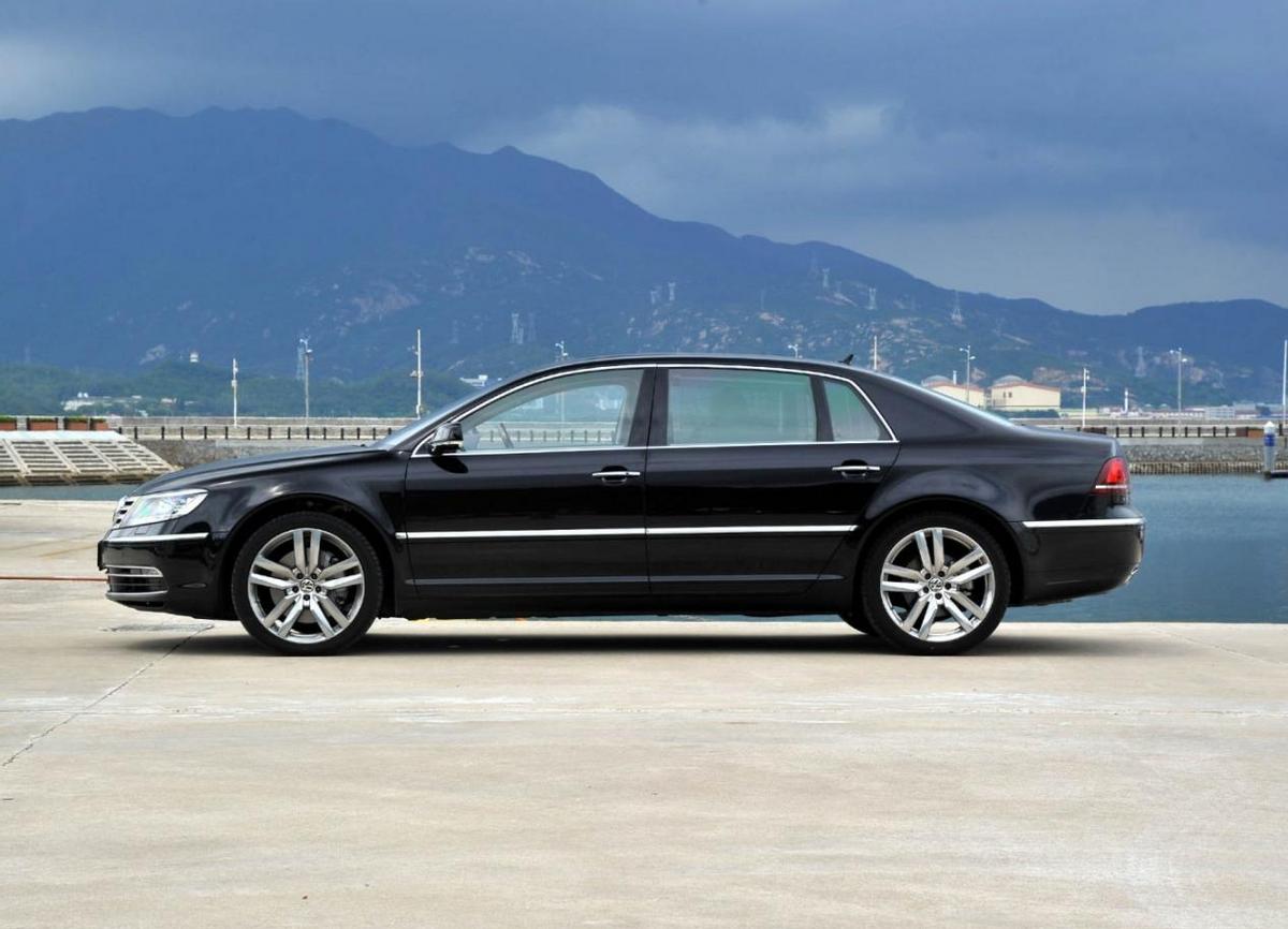 辉腾2018款豪华款报价,2016款四座尊享版辉腾价格