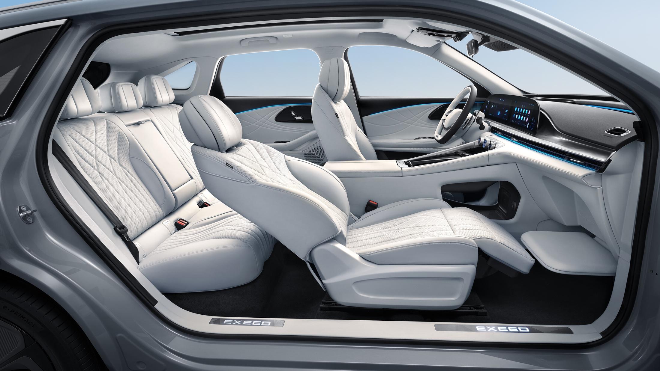 星途瑶光四驱7座优享版内饰体验,20万级别国产suv星途瑶光值得买吗