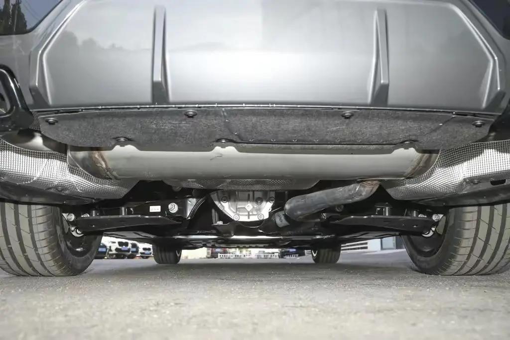 宝马3系2.0t高功率和低功率,奔驰c级和宝马3系和奥迪a4哪个好