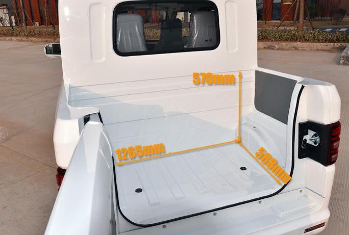 你见过MINI卡吗？5万就能买，“能拉又能坐”，解析橙仕X2