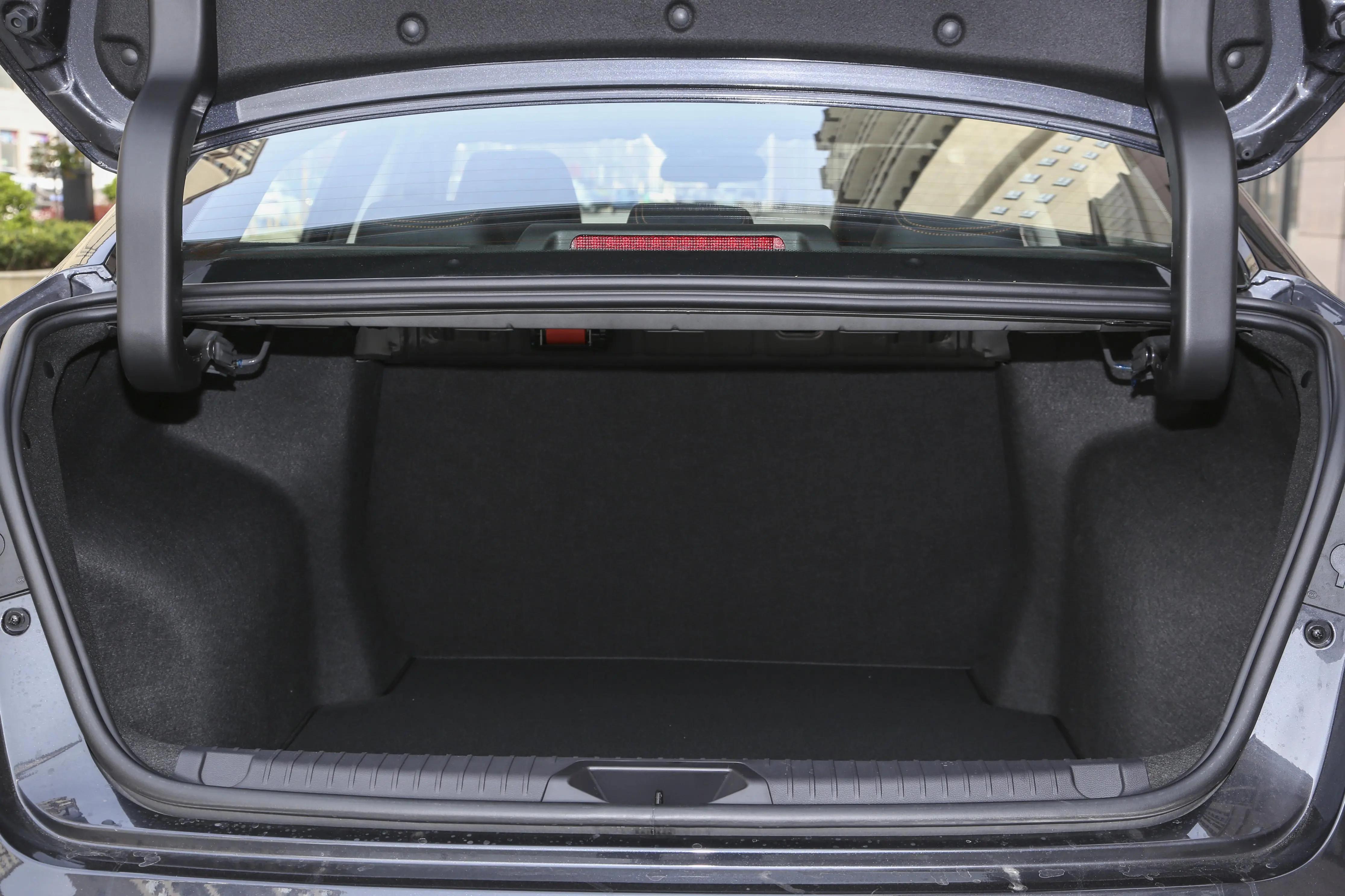 新款艾瑞泽5GT申报图,艾瑞泽5gt新车型将上市