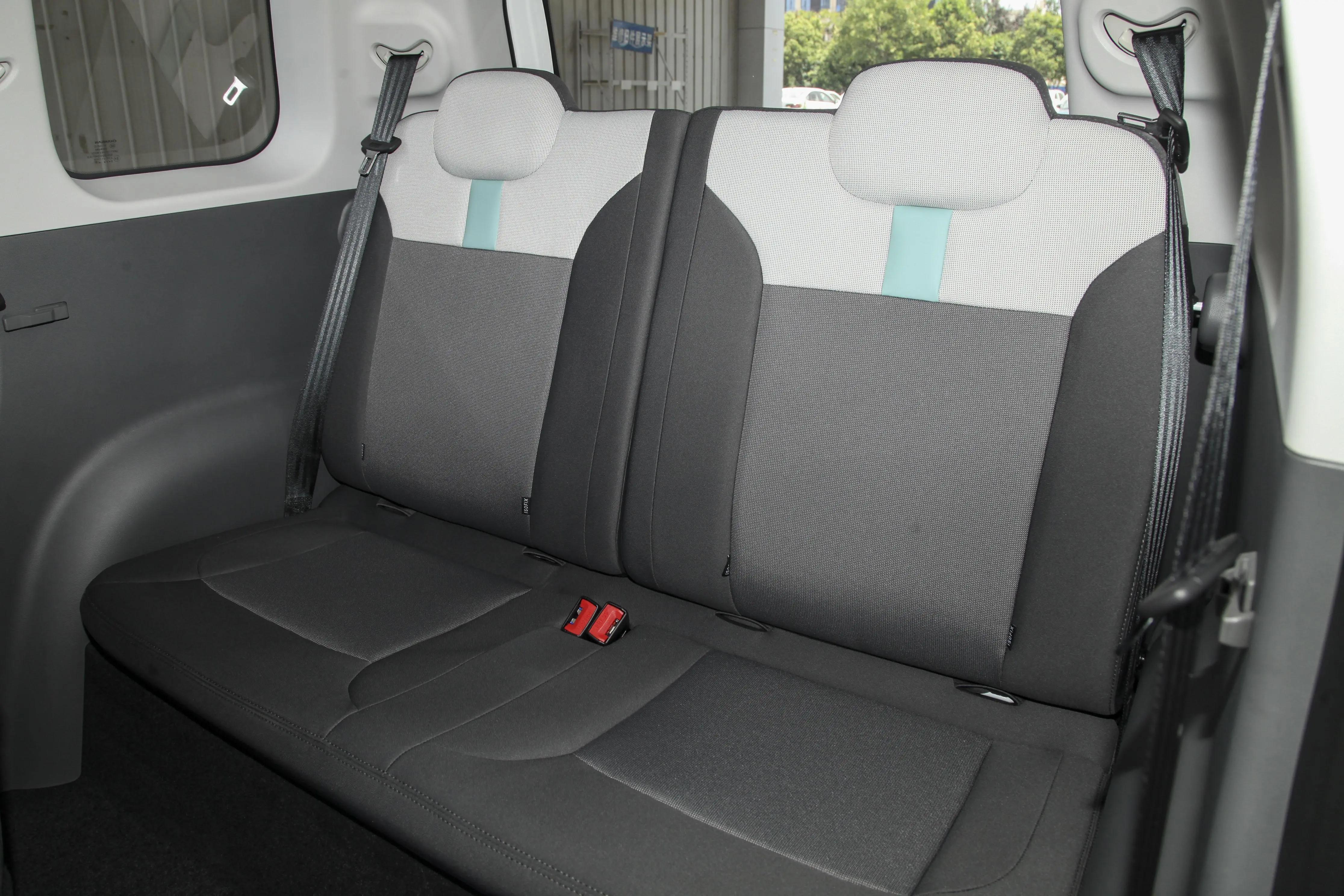 长安lumin售价3.99万,长安lumin官方售价4座