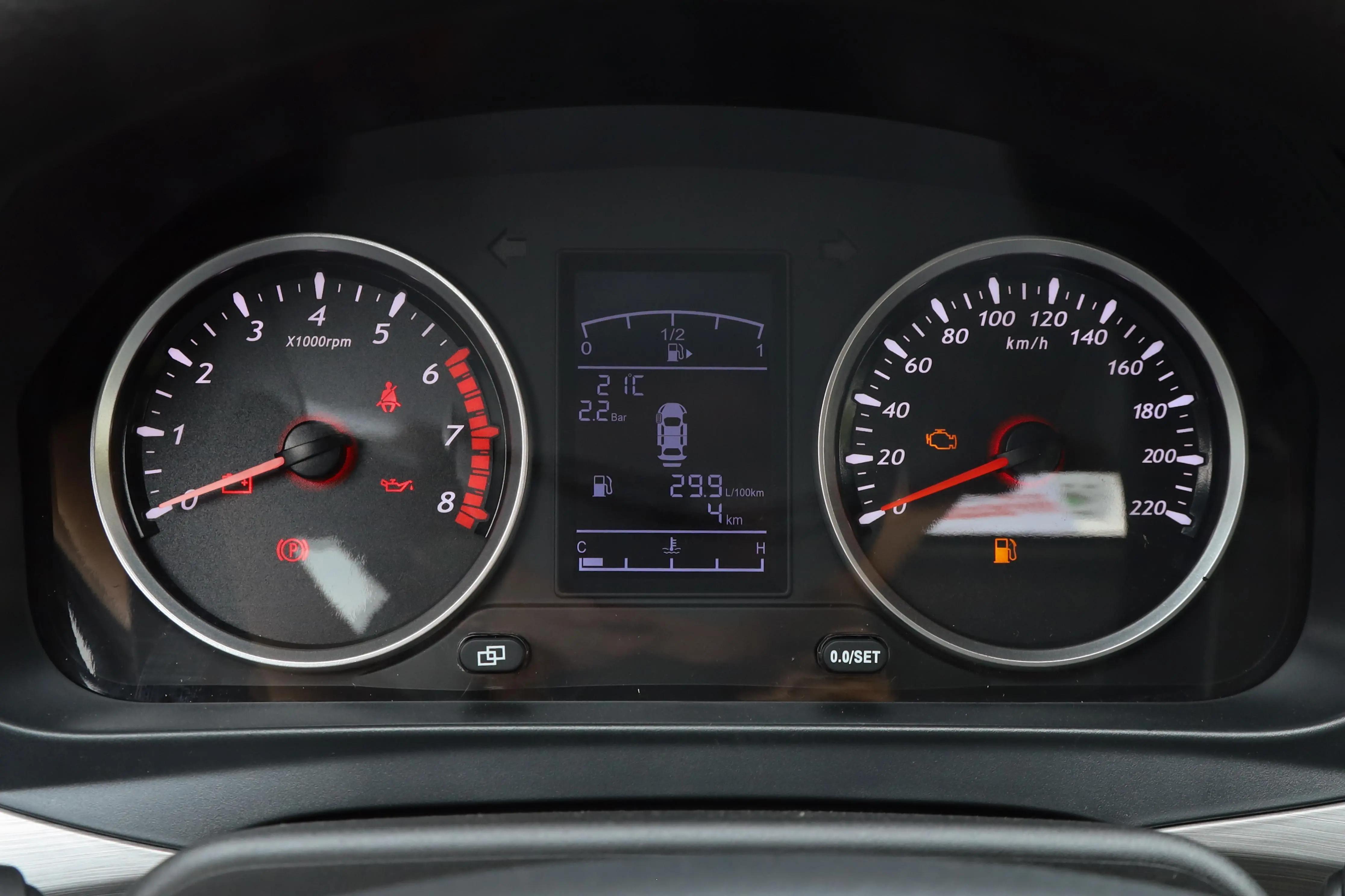 东风风行t5evo2021款1.5tddct铂金版,东风风行t5新款和旧款1.6区别