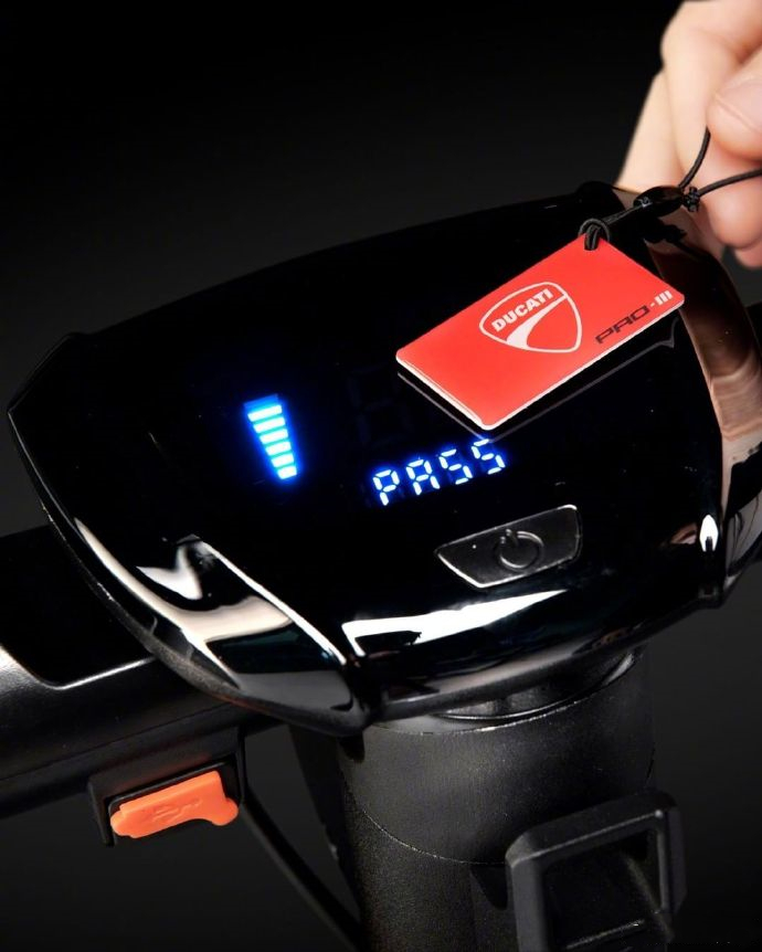 杜卡迪滑板车评测,杜卡迪pro-iii滑板车