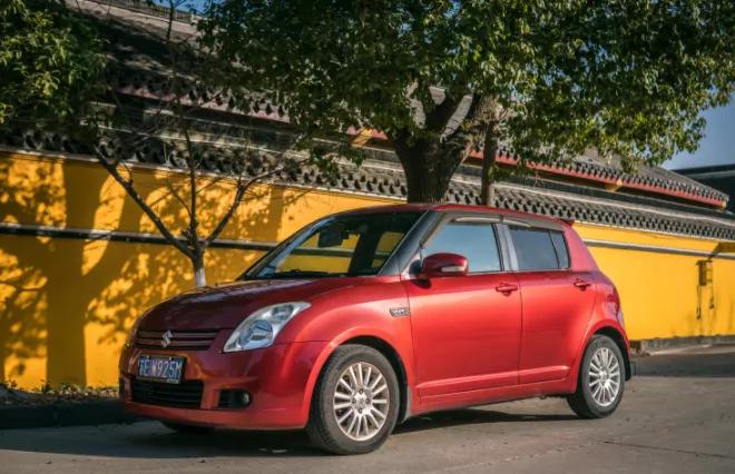 雨燕什么时候退出中国市场的,铃木雨燕1.3手动挡二手车值得买吗