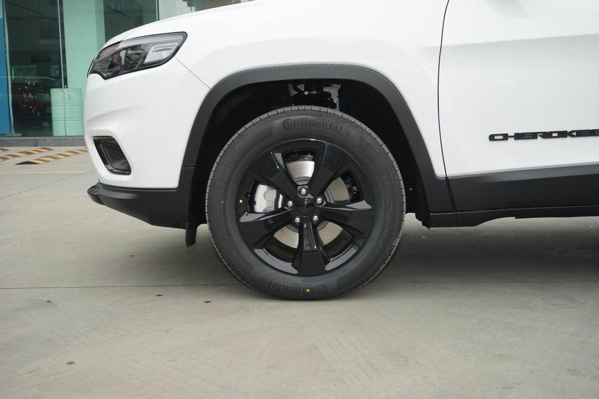 自由光四驱夜鹰版好吗,jeepcherokee自由光