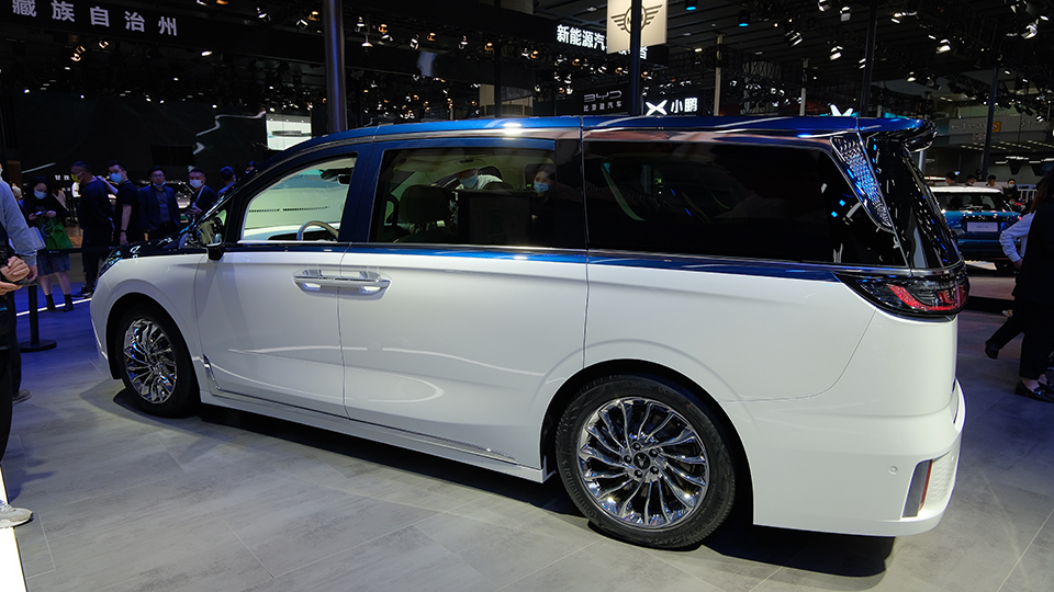 新一代岚图梦想家mpv,2024款岚图梦想家mpv车主感受