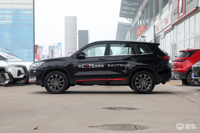 行驶途中车子突然自燃,汽车行驶中突然熄火自燃