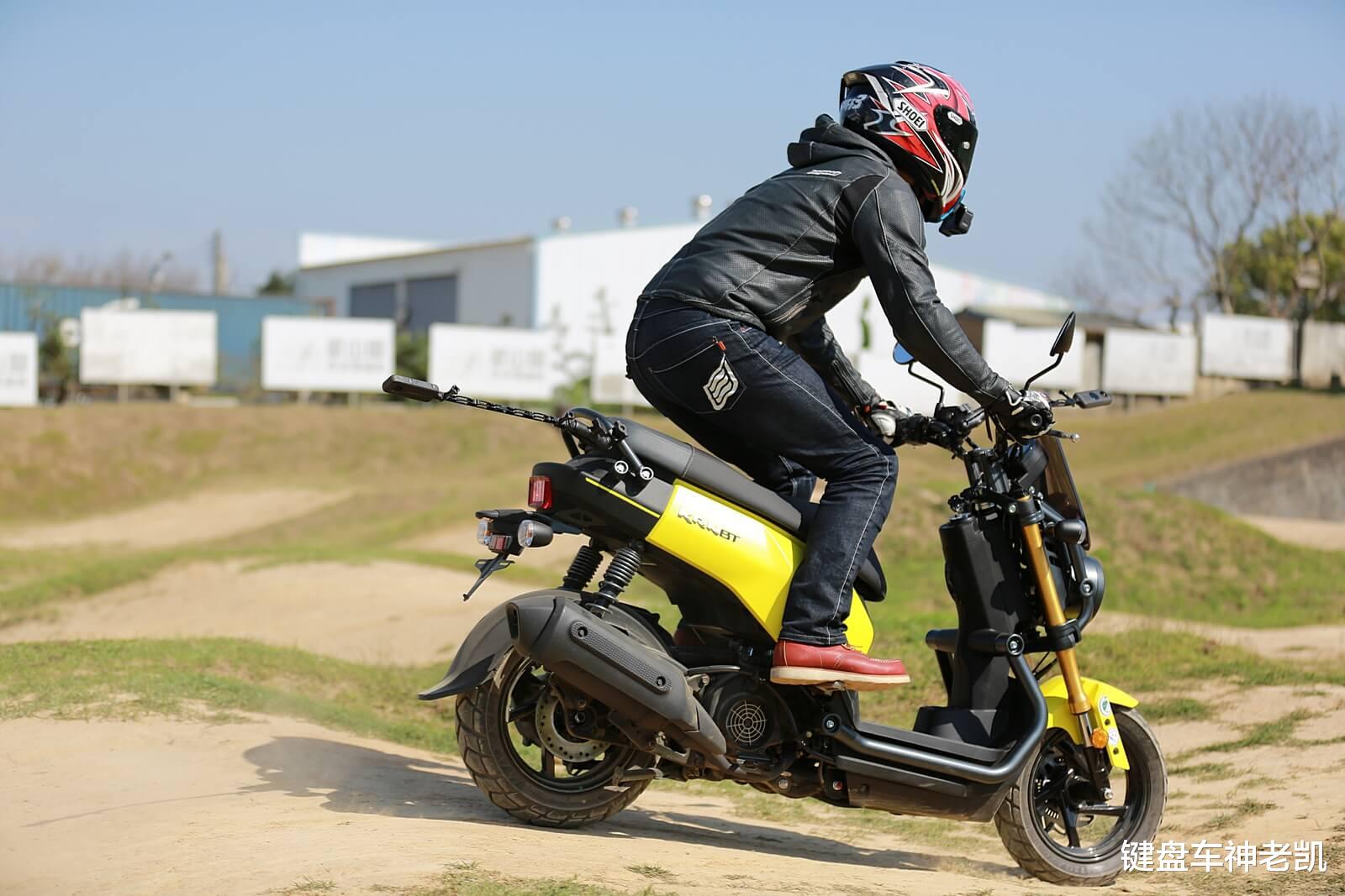 三阳麒麟krn踏板,三阳krnbt试驾