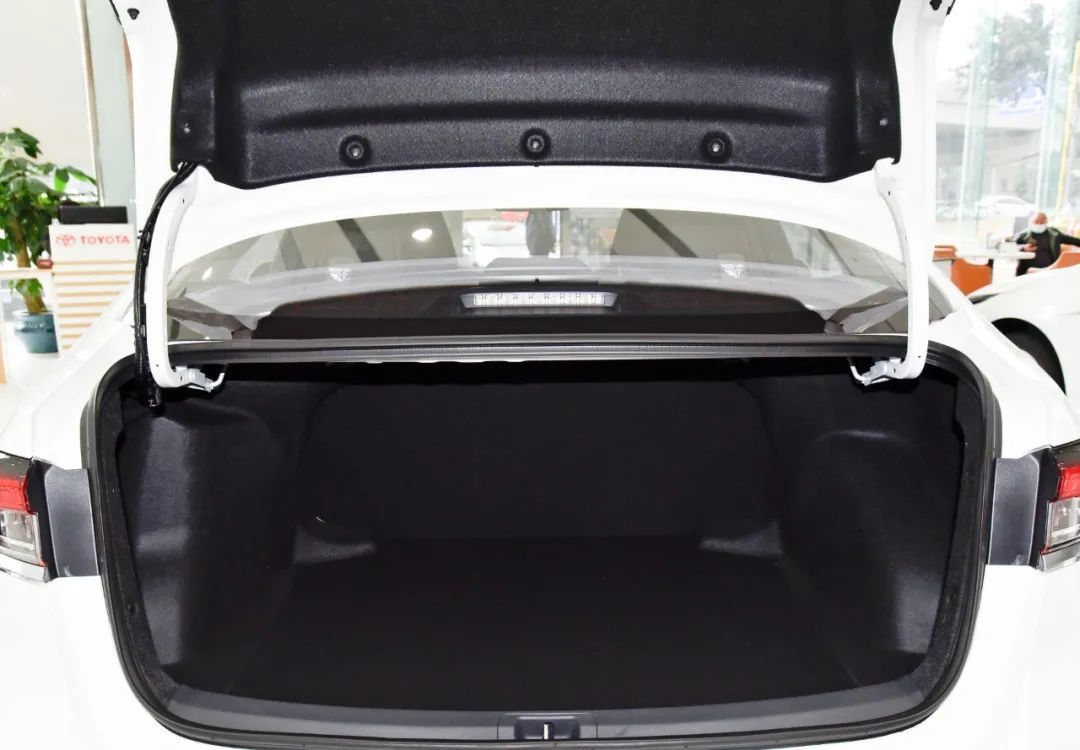 丰田卡罗拉哪款气囊多,丰田卡罗拉各种年限车型