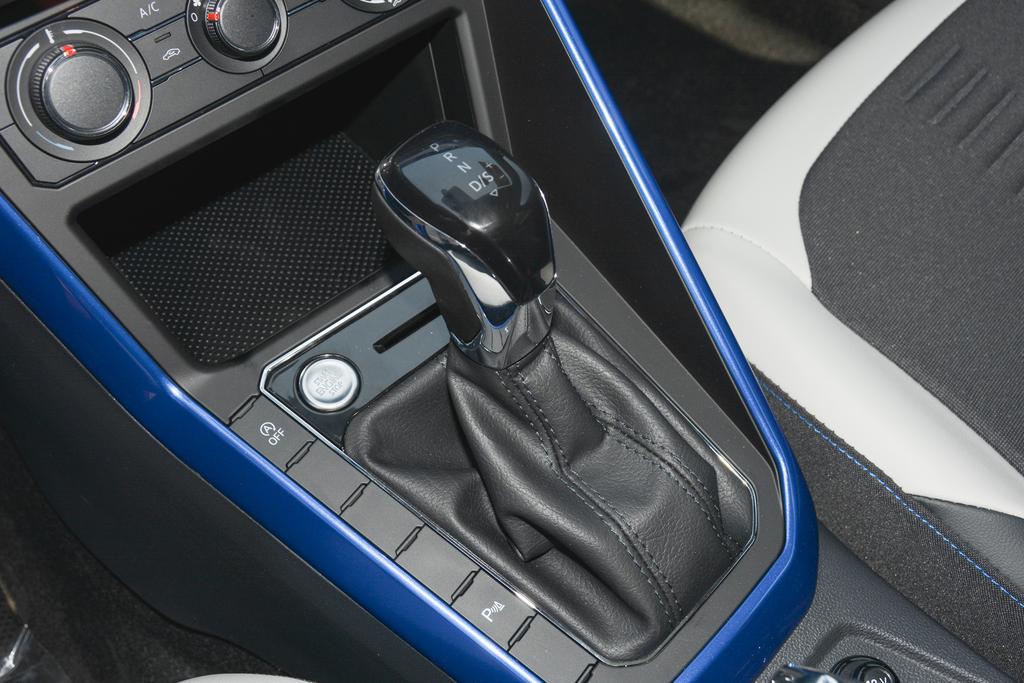 polo鎼烘墜椋為┌浜虹敓,polo鍚岀郴鍒楄溅