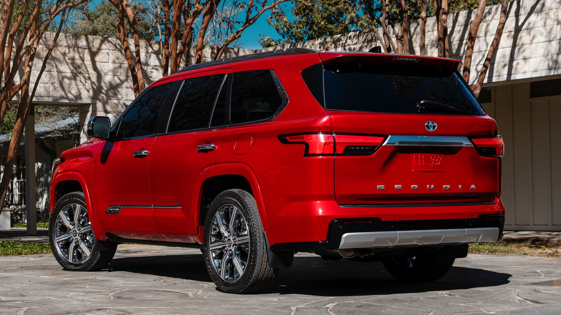 丰田红杉和陆巡,丰田陆巡和红杉有什么区别