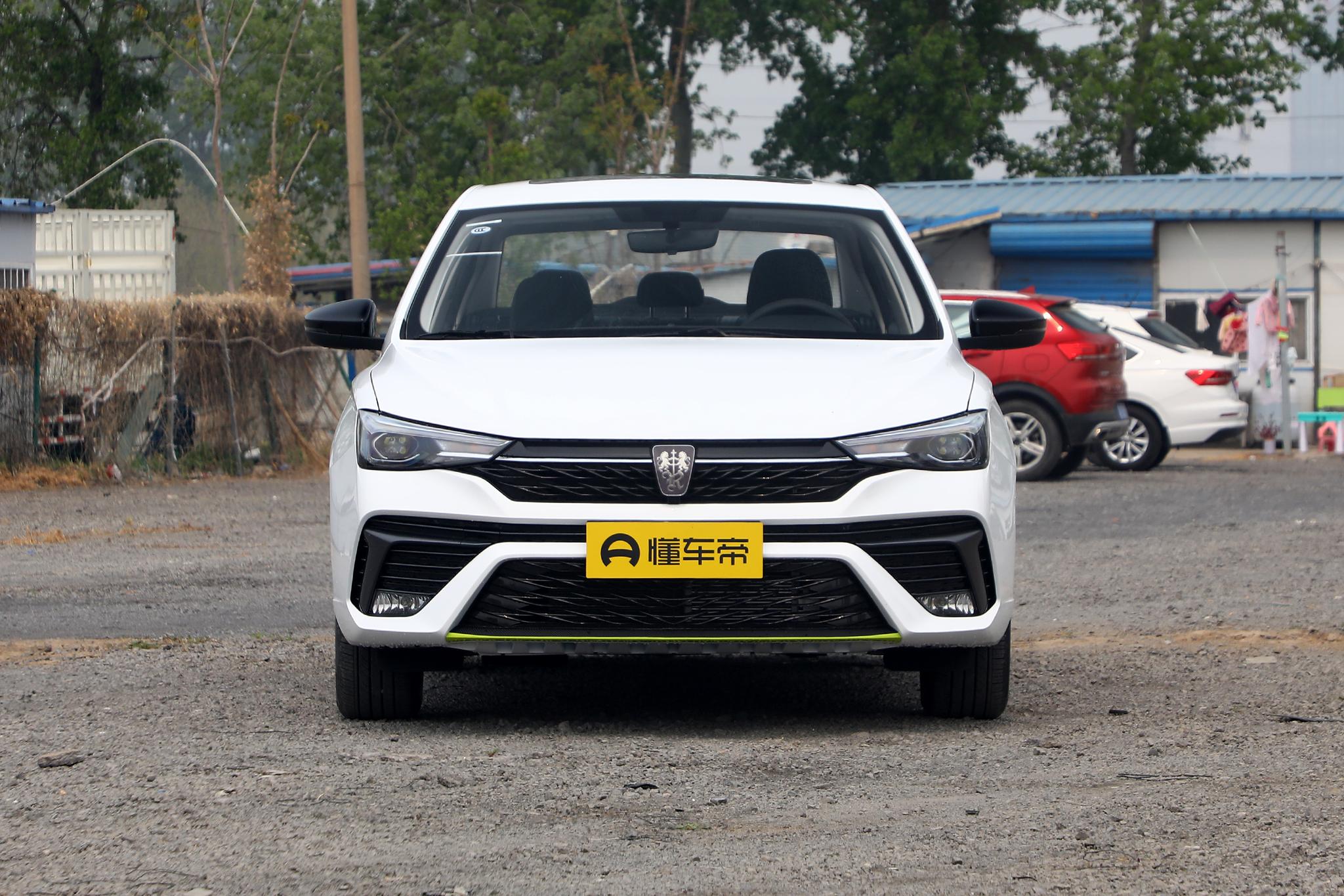 名爵5自吸和荣威i5自吸选哪个,荣威i51.5自吸是什么发动机