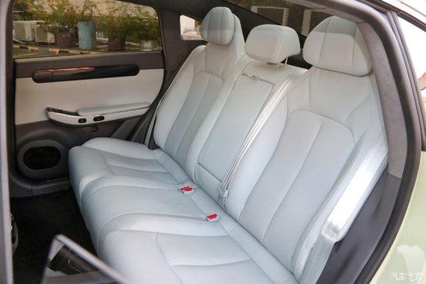 试驾零跑C01号称20万纯电轿车卷王它配吗