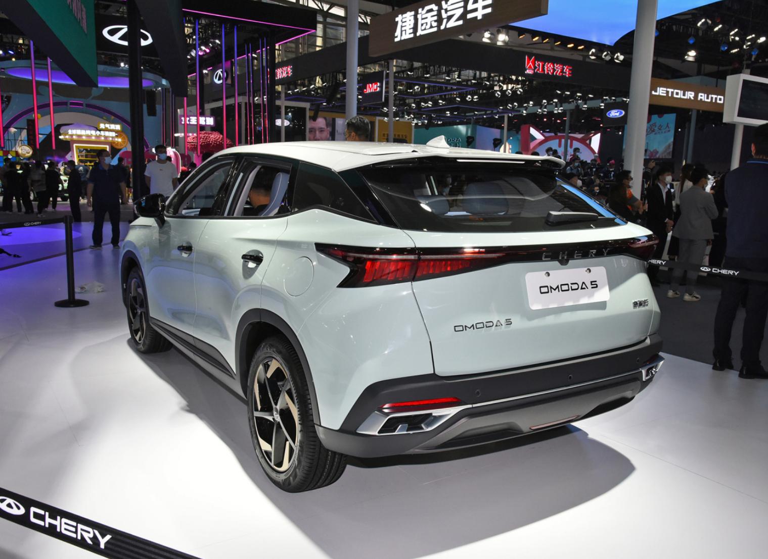 预售价9.29-12.89万元,实拍解析奇瑞欧萌达