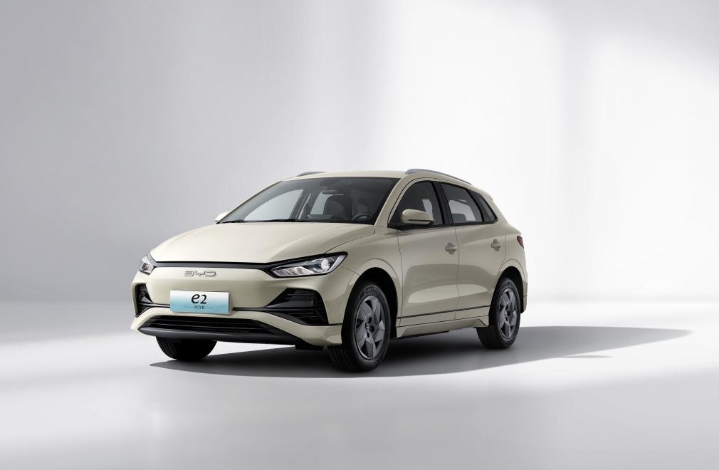 e2全系标配全球唯一一款可以安全通过针刺测试的“刀片电池”