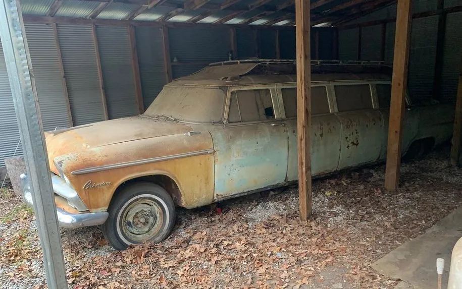 随时随地享受欢乐，1955年普利茅斯Belvedere加长豪华轿车