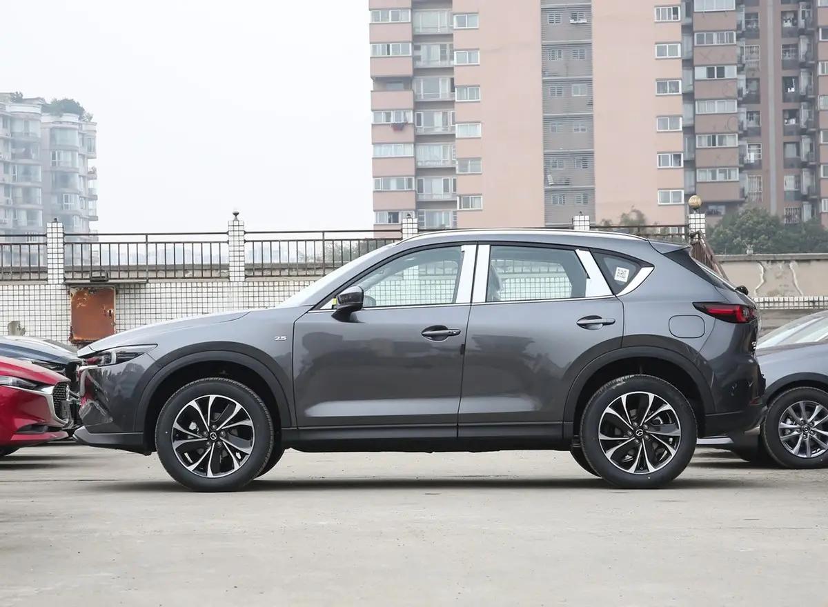 日产逍客与马自达cx-4哪个好,马自达cx-5和逍客哪个后排大