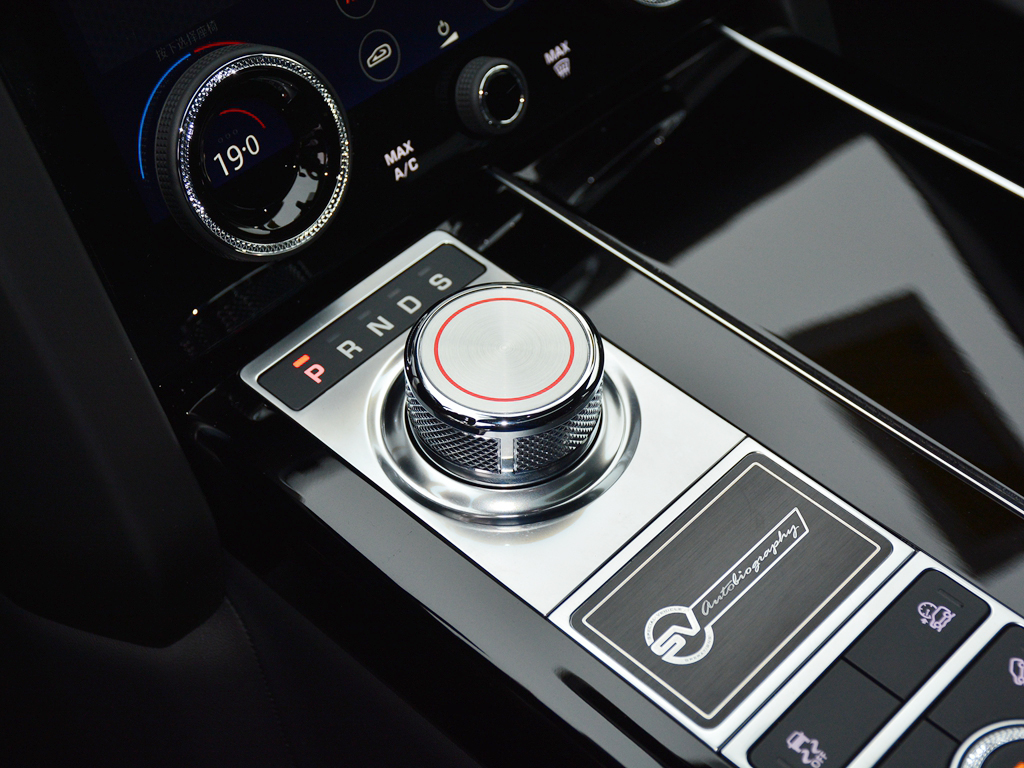 如果你有200万，会买揽胜还是奔驰G级？两款车都有哪些区别？