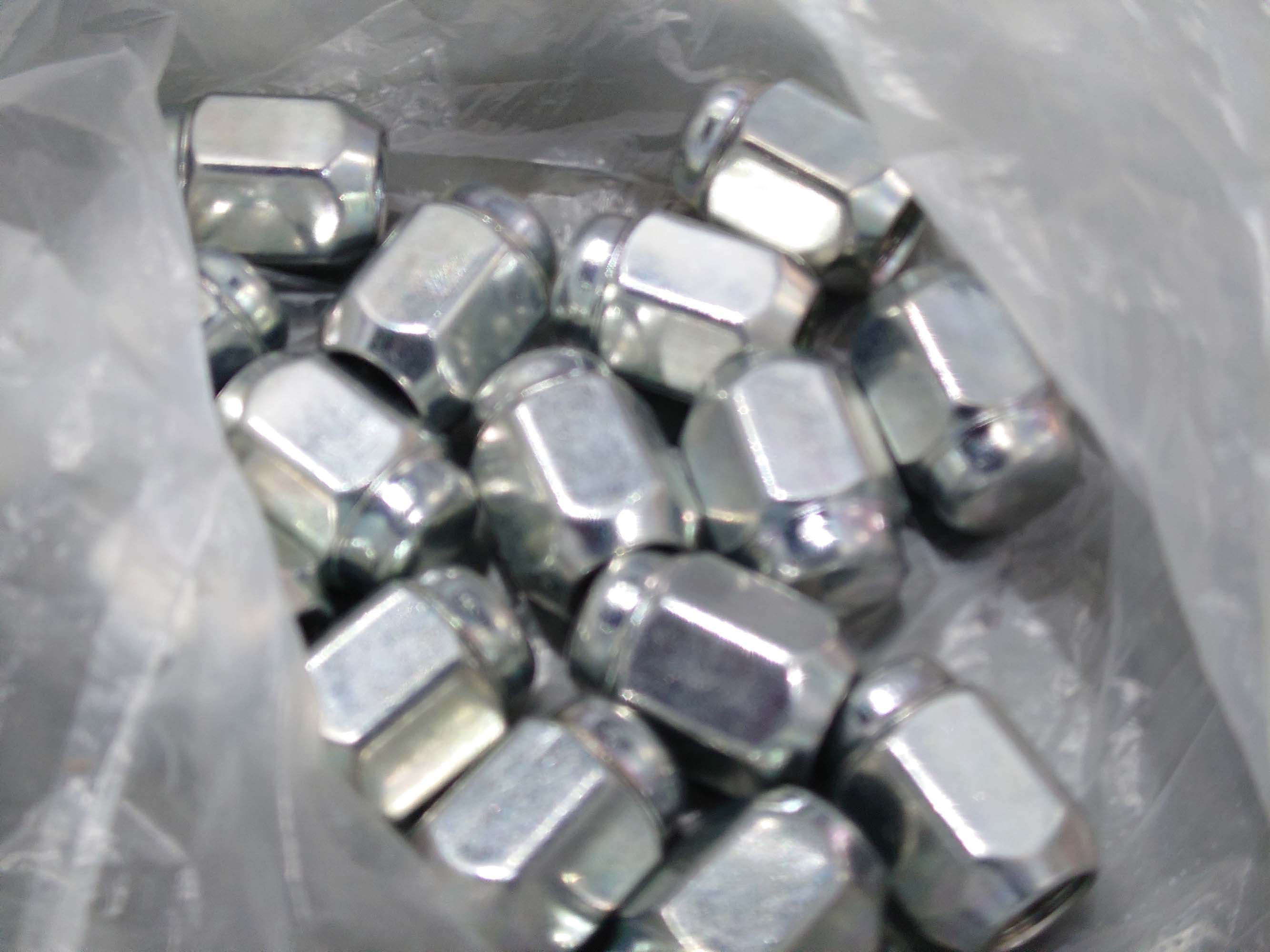 新款铃木浪迪亮相,浪迪锈蚀如何修复