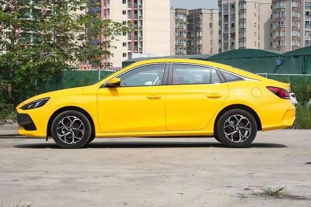 名爵5是10万元轿车的性价比之选吗,8万左右可以买到名爵5哪一款