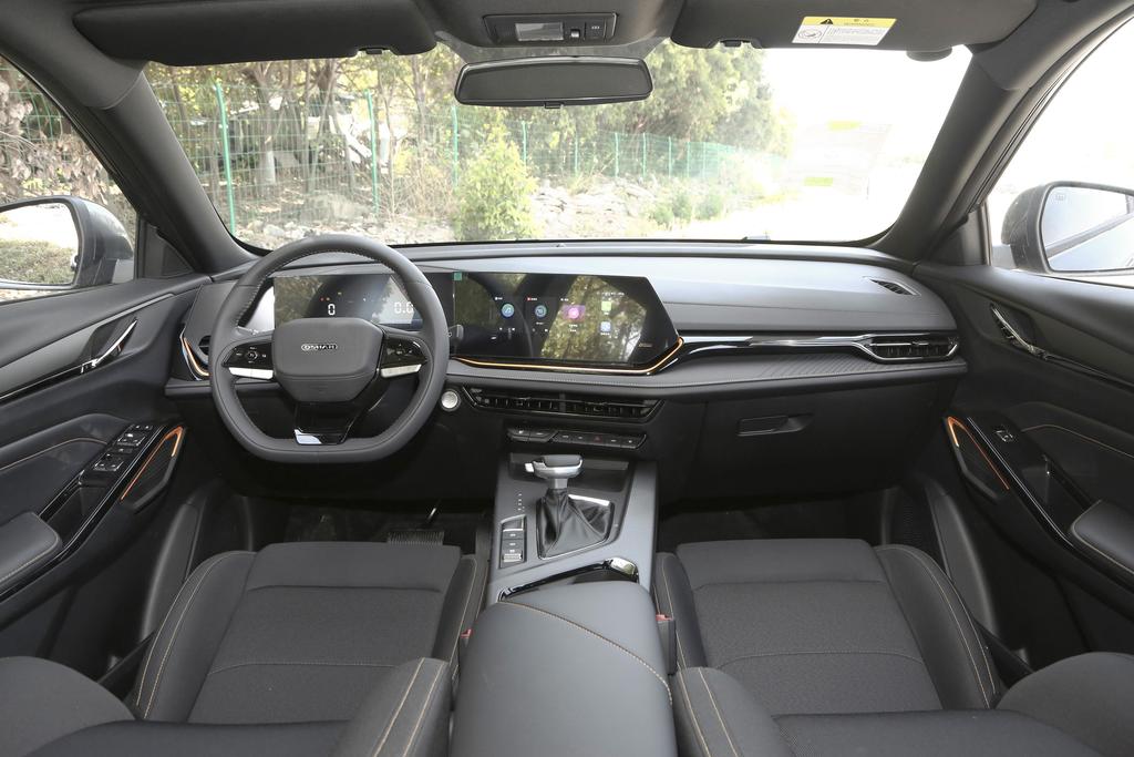 轮胎使用寿命是多长时间,轮胎建议的使用寿命是多少时间